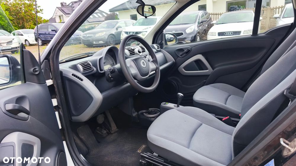 Smart Fortwo softouch black&white limited micro hybrid drive - 15