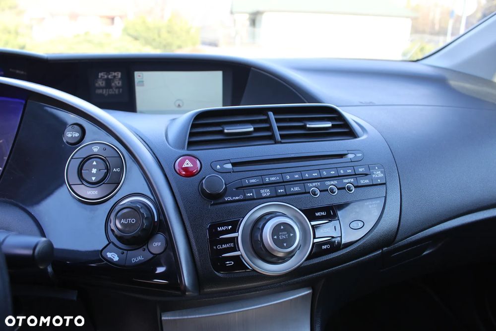 Honda Civic 1.8 TypeS + NAVI - 23