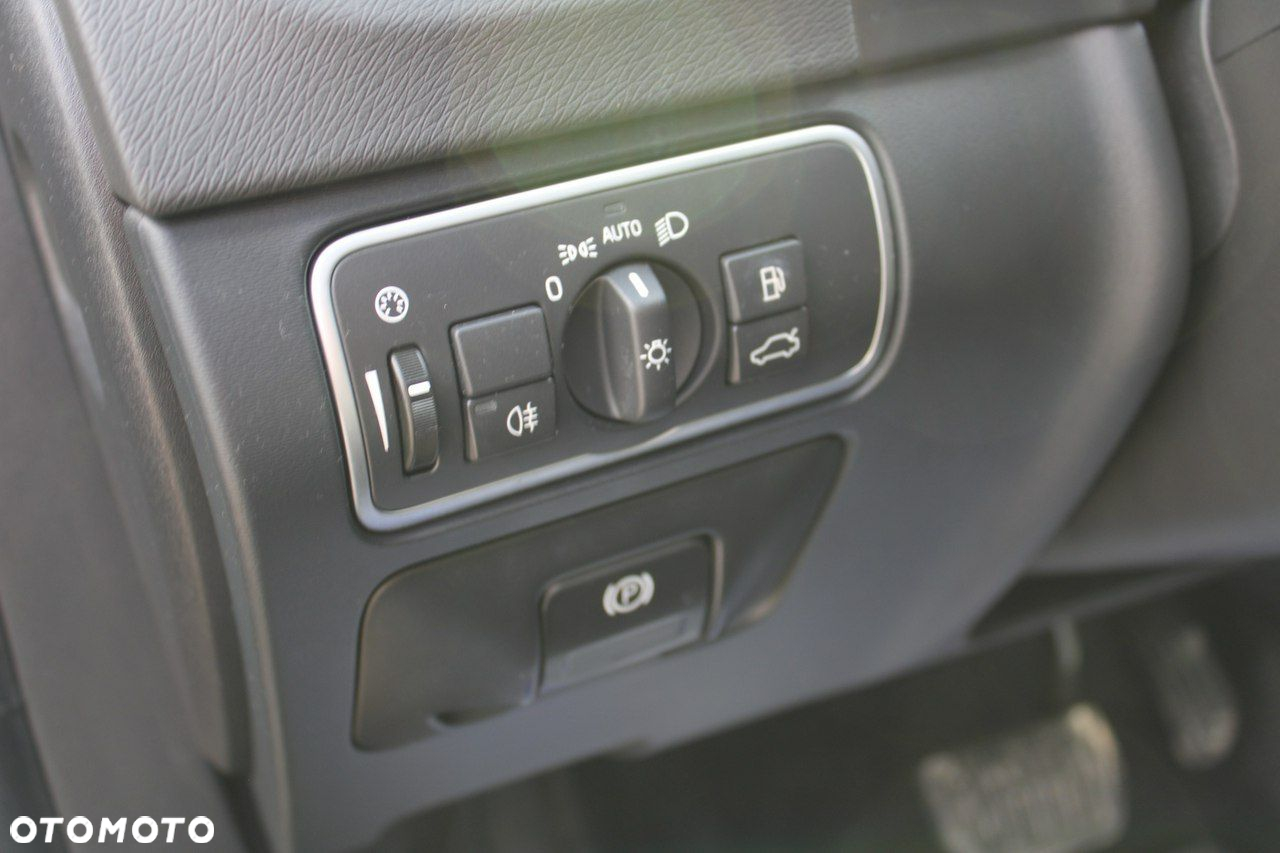 Volvo V60 Cross Country D4 Drive-E Momentum - 21