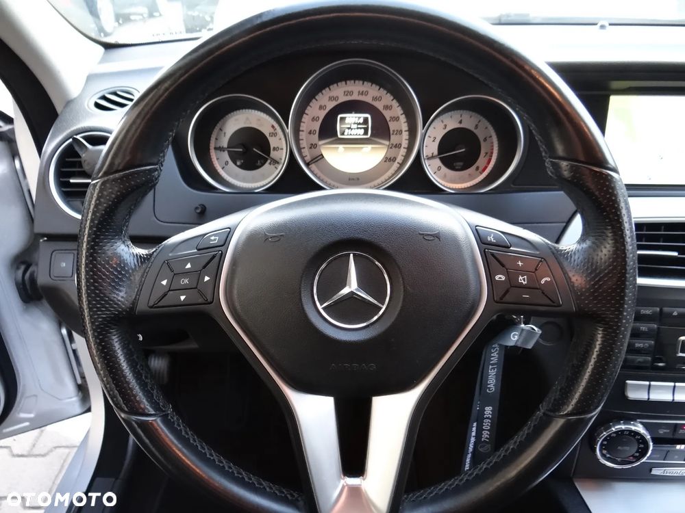 Mercedes-Benz Klasa C 180 CGI BlueEff Avantgarde - 8