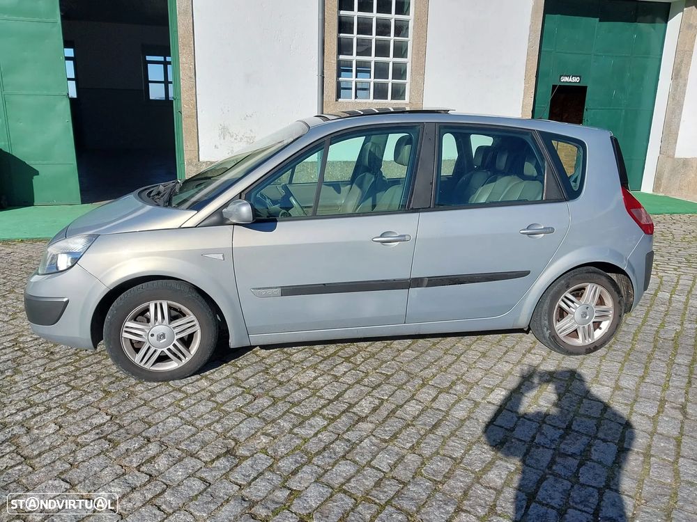 Renault Scénic 1.9 dCi L. Privilége - 5