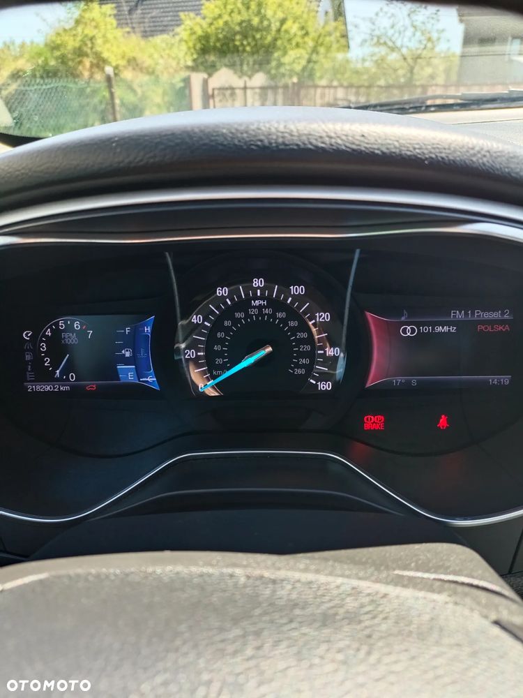 Ford Fusion - 6