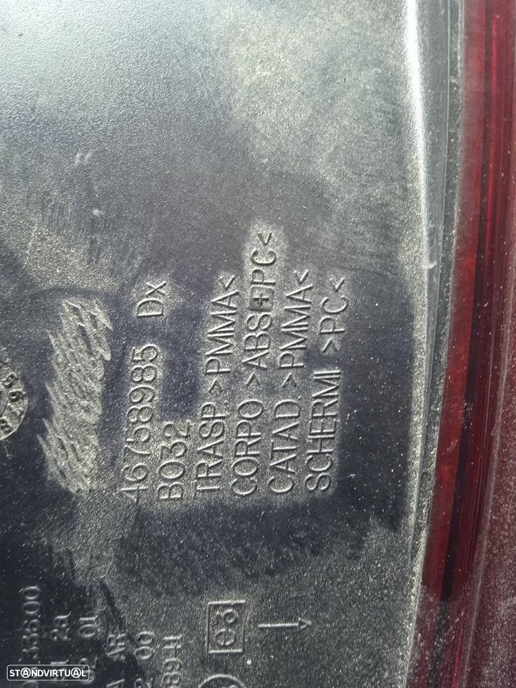 FAROLIM TRASEIRO DIREITO FIAT STILO 2003 - 1