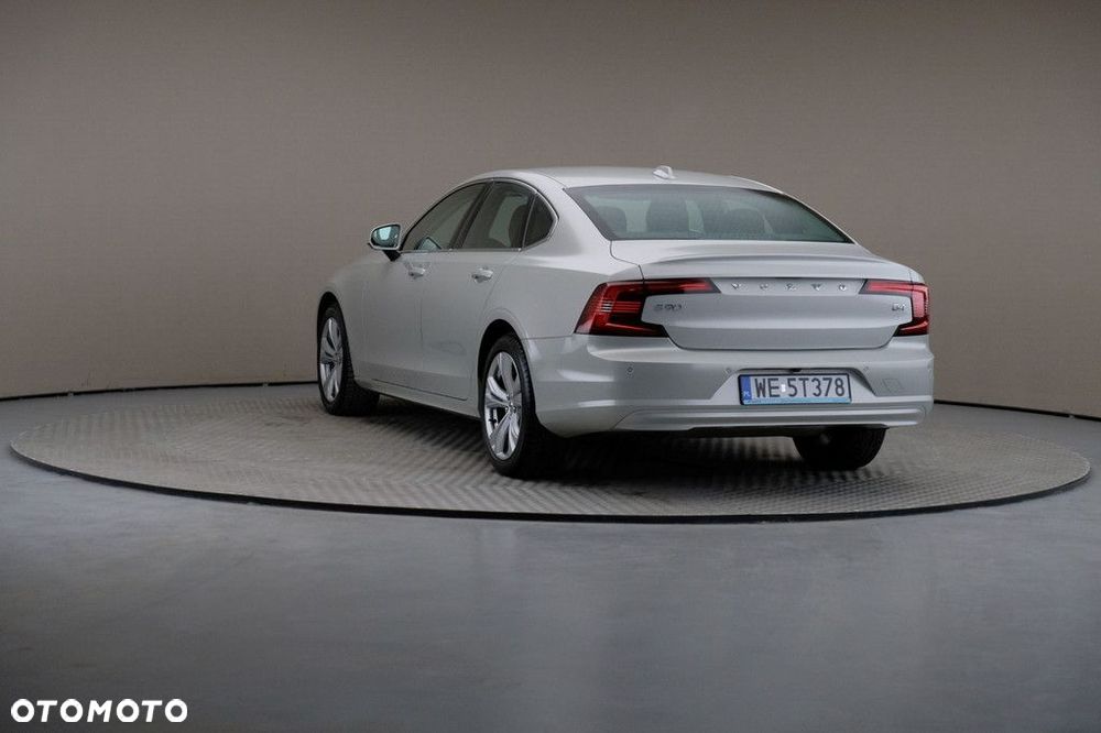 Volvo S90 - 2