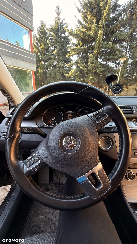 Volkswagen Passat 1.6 TDI Comfortline - 13