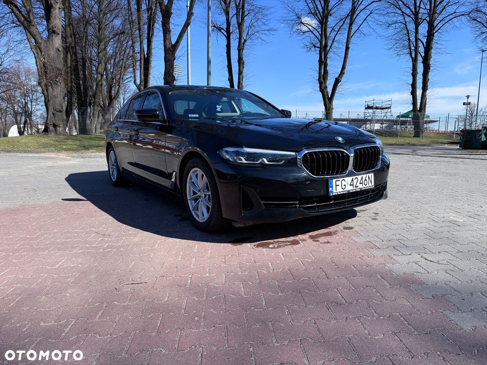 BMW Seria 5 518d - 3