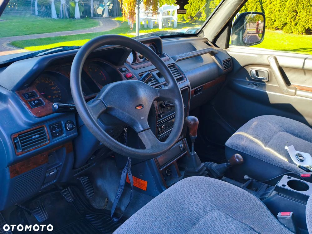 Mitsubishi Pajero 1994 photo 3