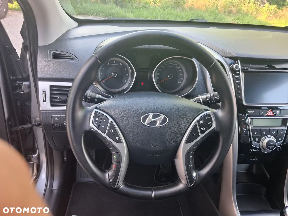 Hyundai i30 1.4 Premium - 15