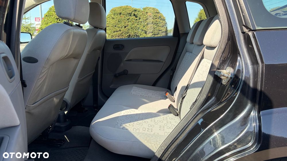 Ford Fiesta 1.4 - 8
