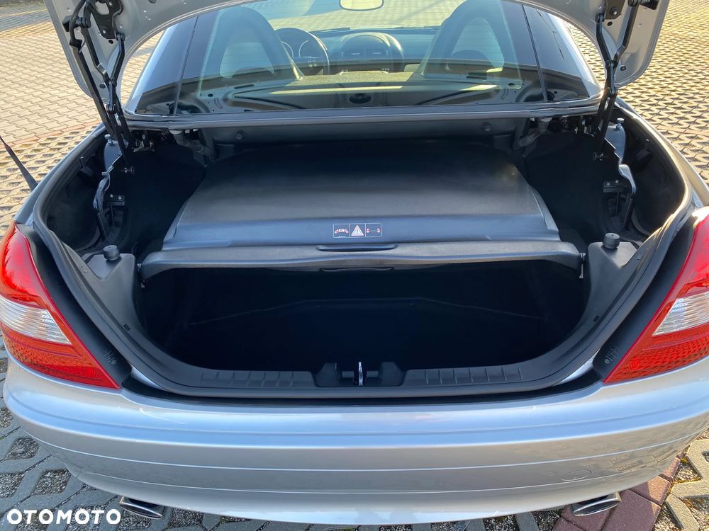 Mercedes-Benz SLK 350 7G-TRONIC - 23