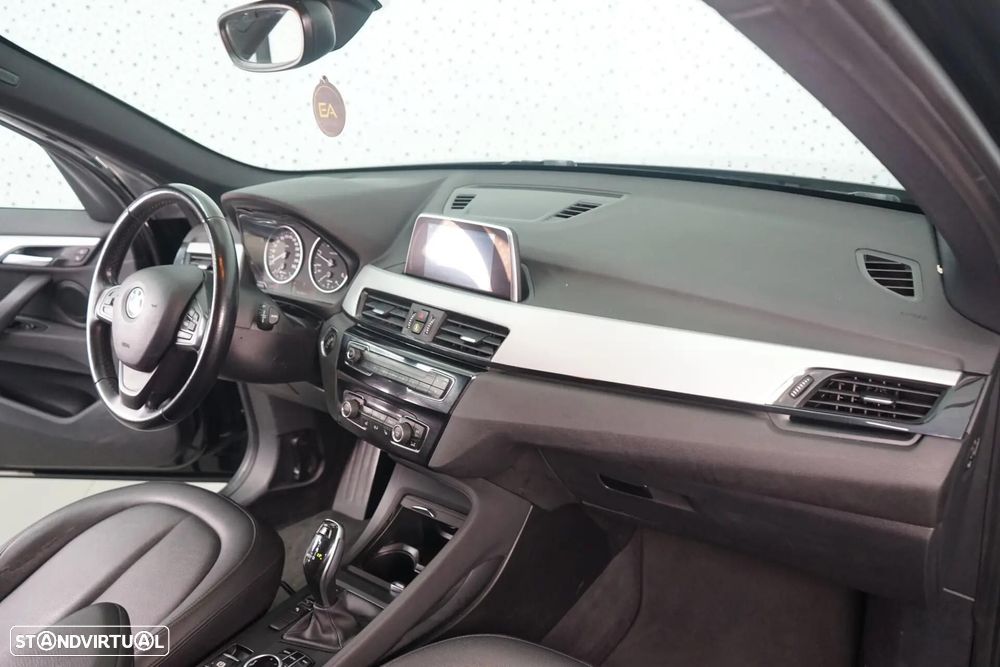 BMW X1 20 d xDrive Auto Line Sport - 14