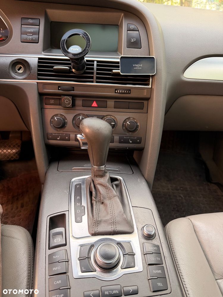 Audi A6 Avant 2.4 multitronic - 11