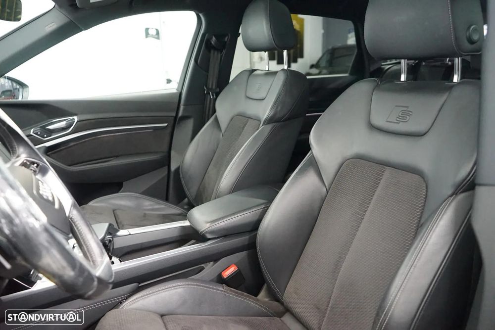 Audi e-tron 50 quattro S line - 29