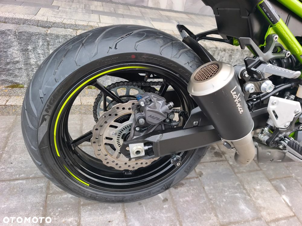 Kawasaki Z 900 - 10
