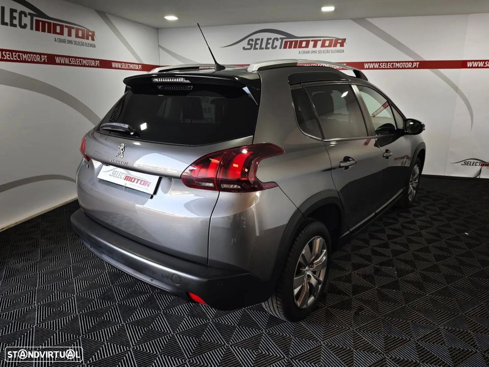 Peugeot 2008 1.2 PureTech Signature - 5