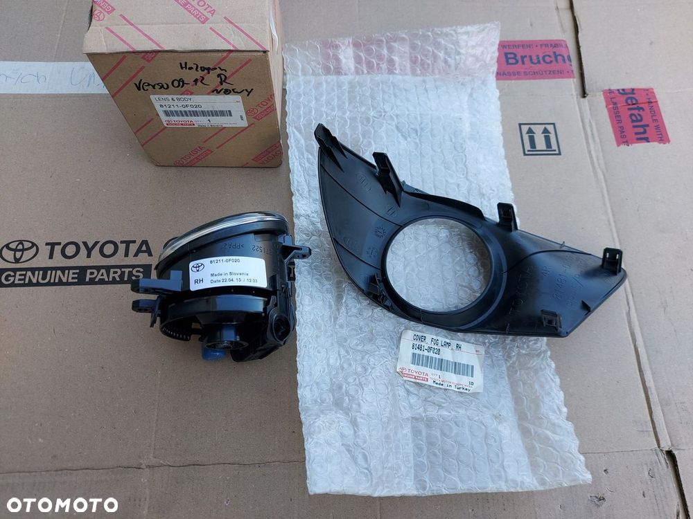 Toyota Verso 09-12 Halogen  Kratka R Nowy Oryginał - 2