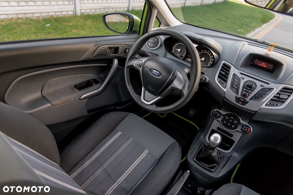 Ford Fiesta - 35