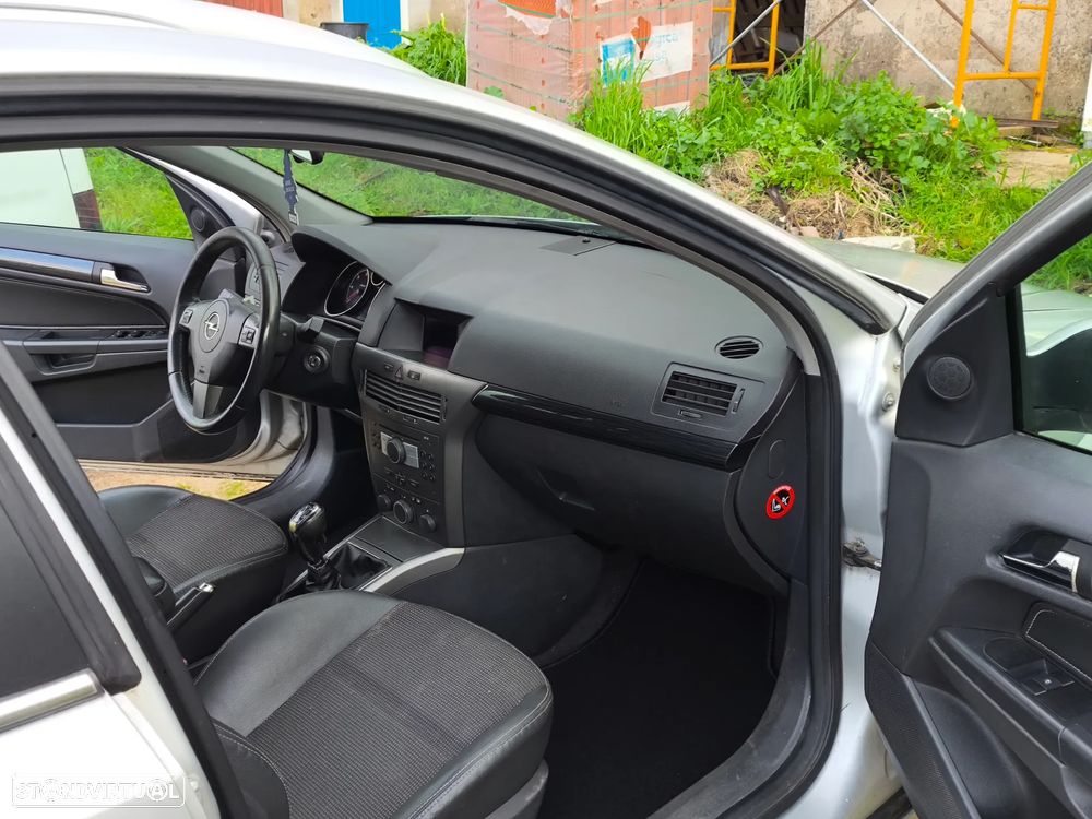 Opel Astra Caravan 1.9 CDTi Cosmo - 10