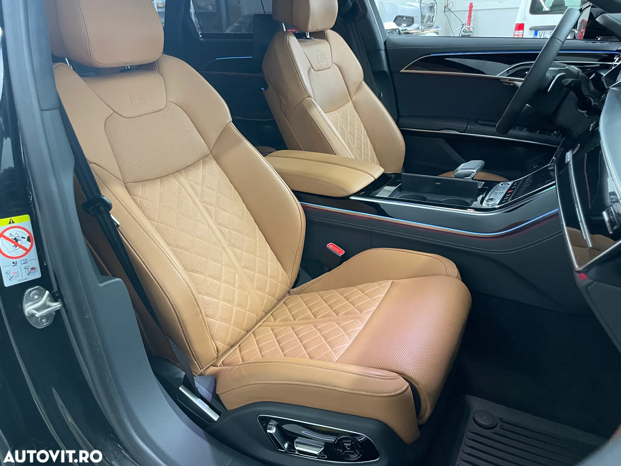 Audi A8 55 TFSI quattro Tiptronic MHEV - 18