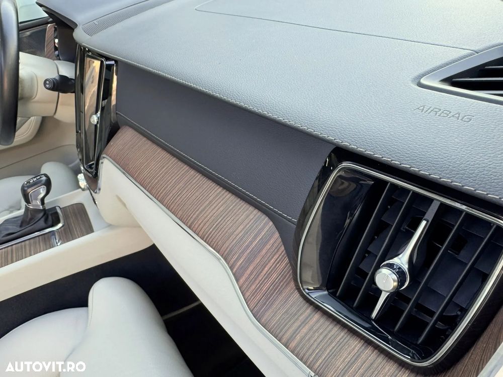 Volvo XC 60 - 12