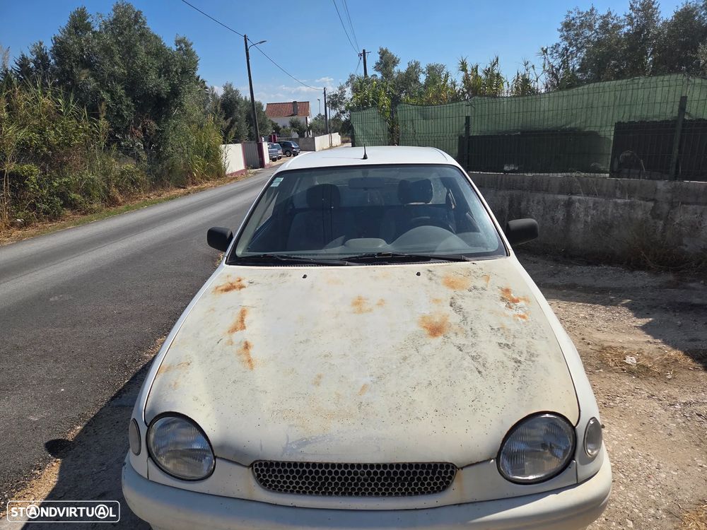 Toyota Corolla - 2