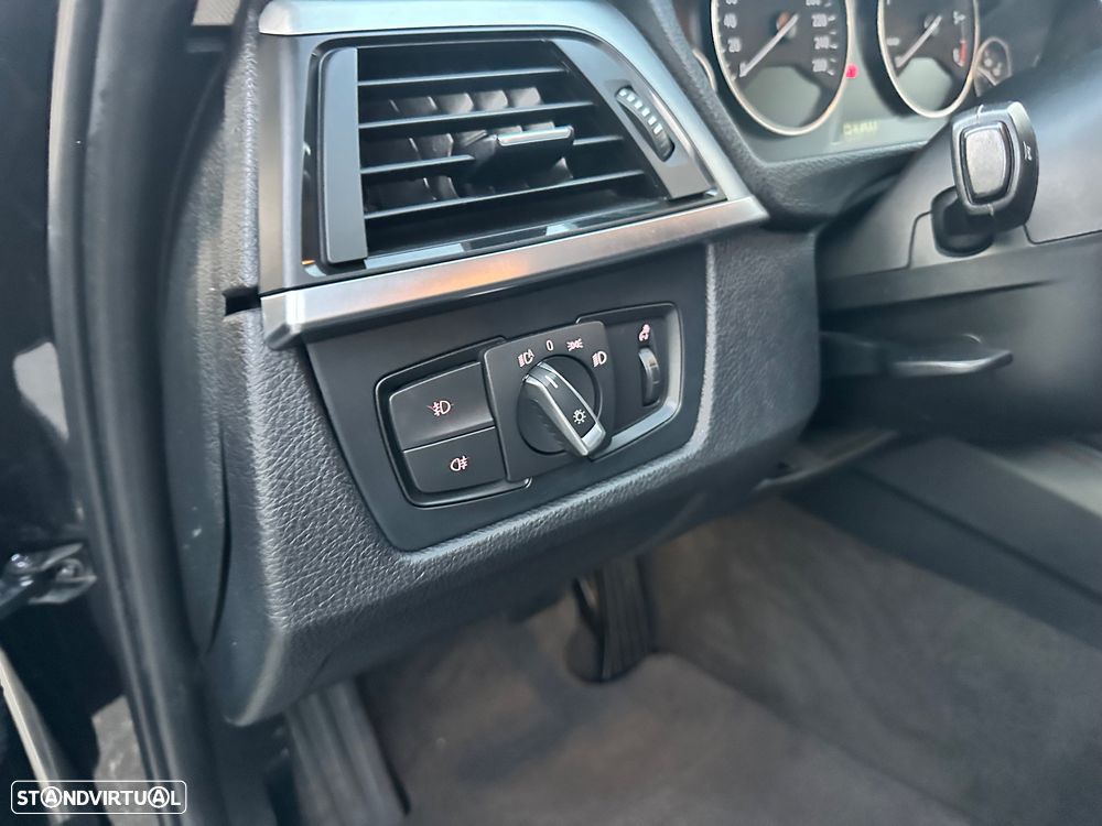 BMW 320 d Auto Line Modern - 27