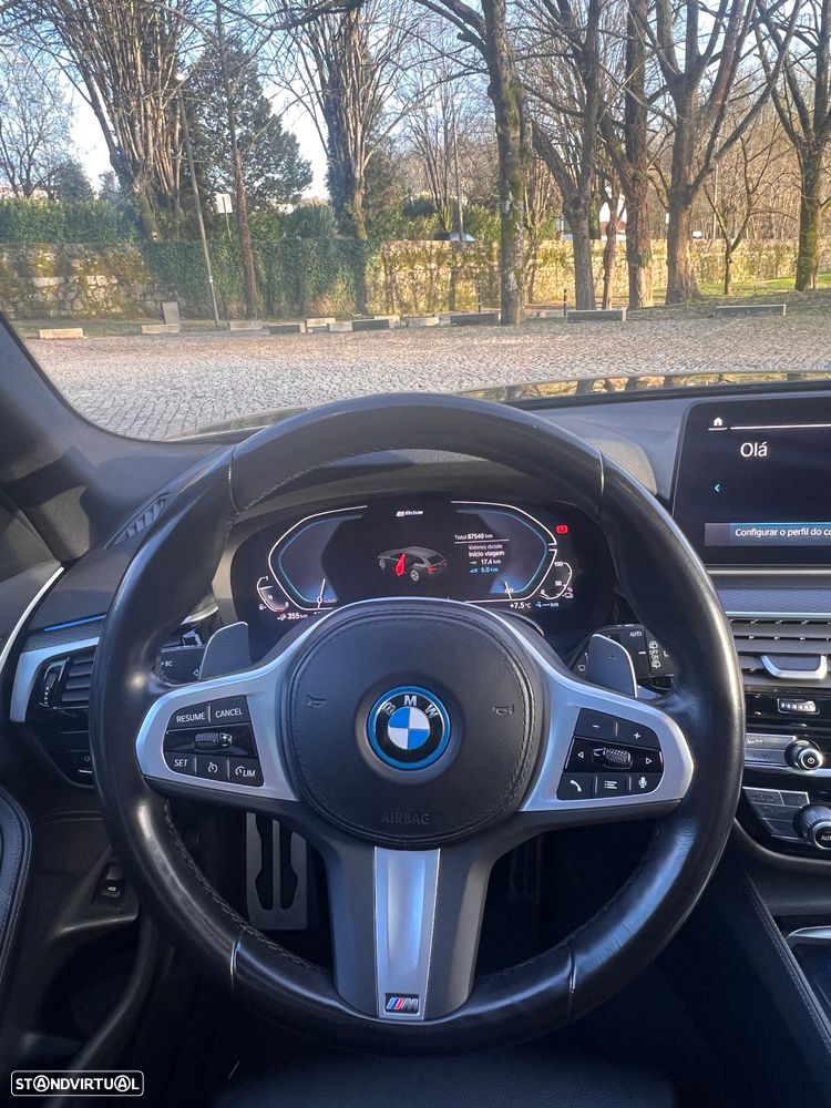 BMW 530 e Pack Desportivo M - 10