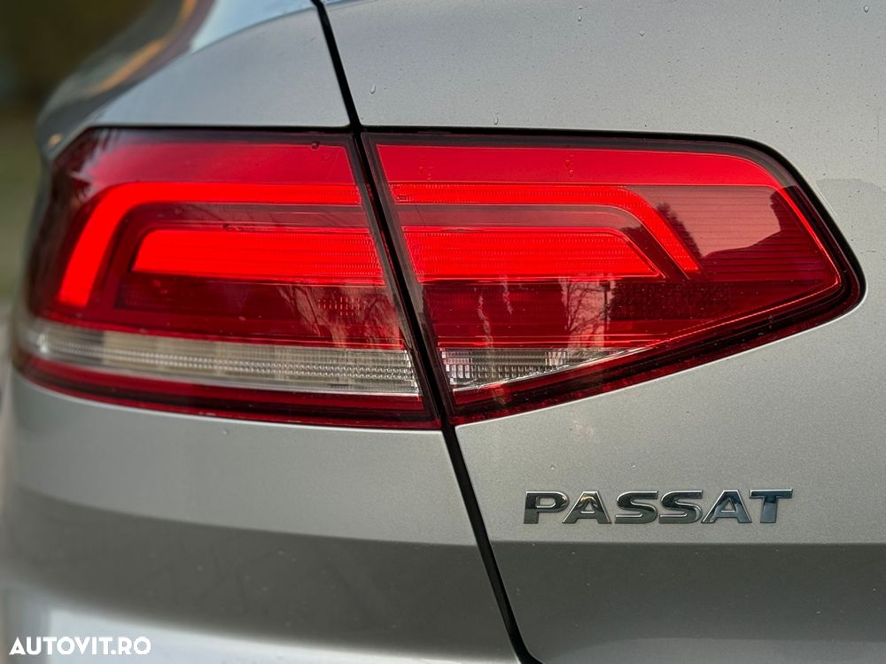 Volkswagen Passat 2.0 TDI SCR Elegance - 24
