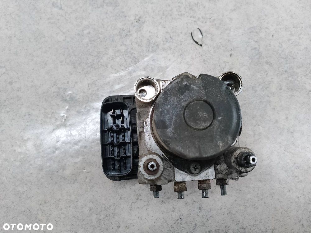 POMPA ABS TOYOTA AVENSIS VERSO 44510-44110 89541-44130 133800-0180  DENSO - 2
