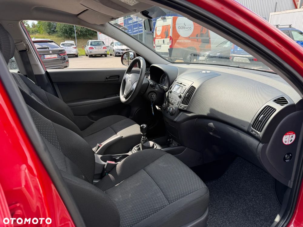 Hyundai i30 1.4 Comfort - 13