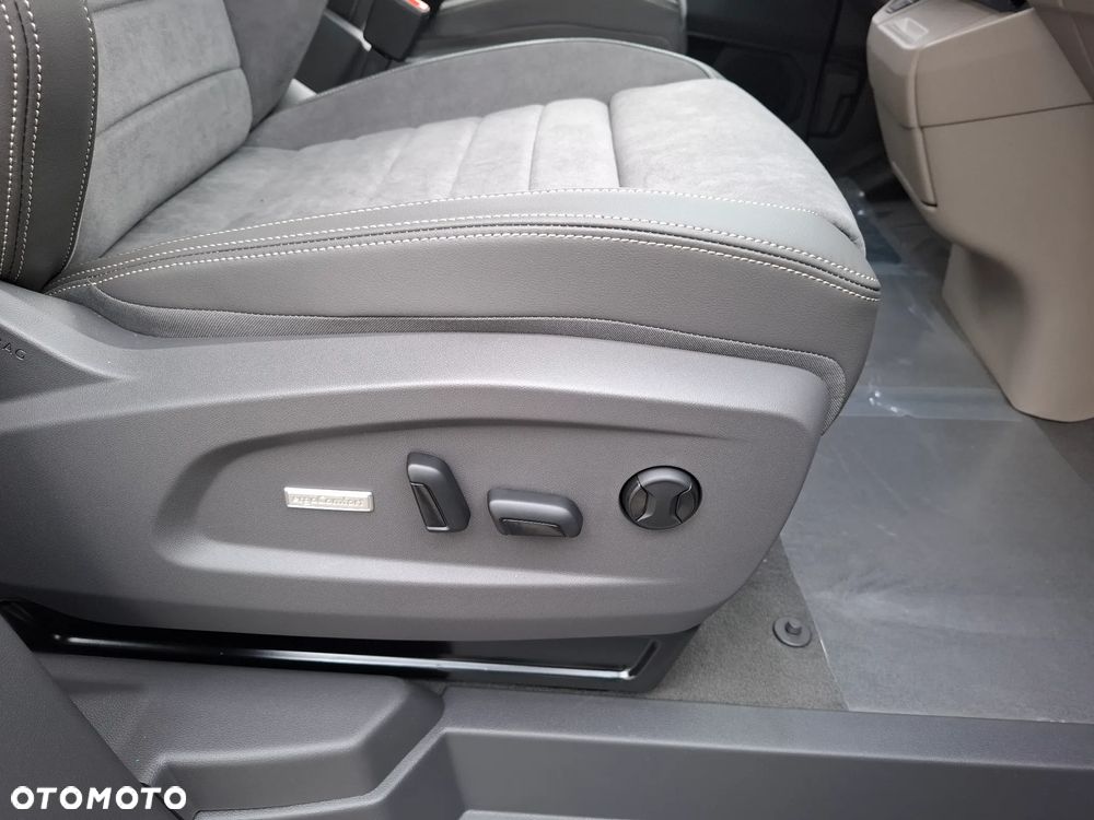 Volkswagen Multivan 2.0 TDI L1 Edition DSG - 10