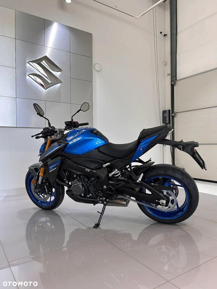 Suzuki GSX 1000 - 4