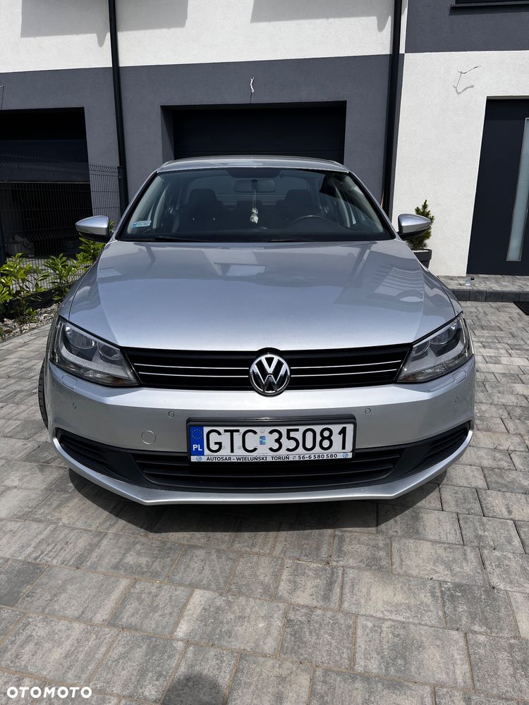 Volkswagen Jetta 1.2 TSI Comfortline - 2