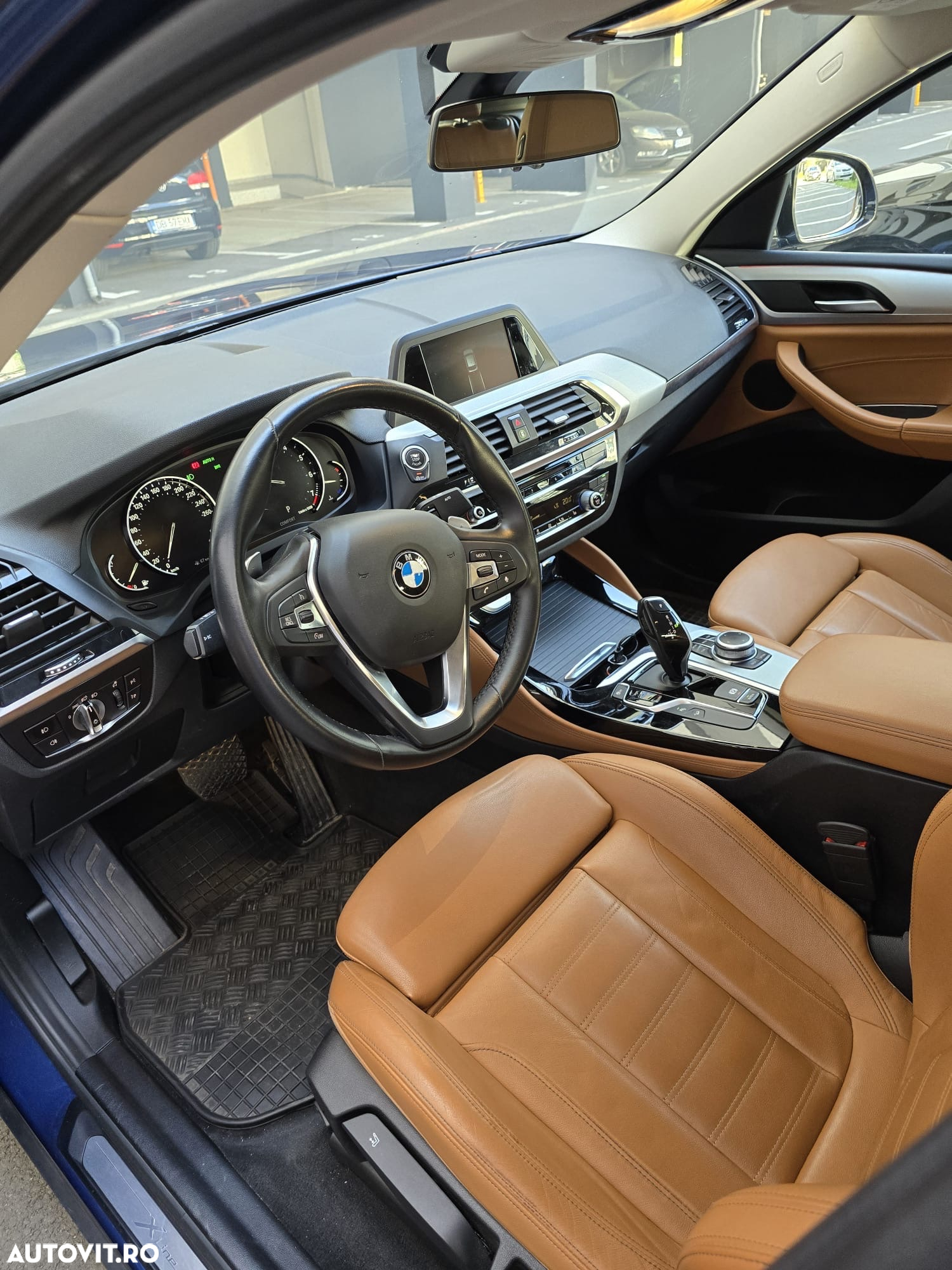 BMW X4 xDrive20i AT - 7