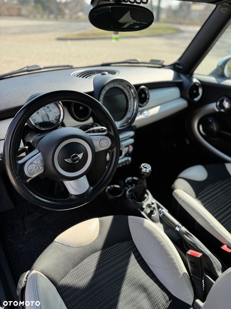 MINI Cooper 50 Camden - 15