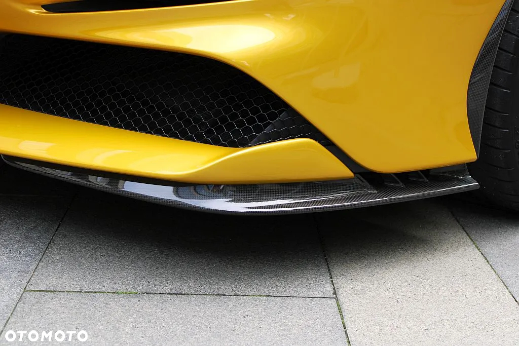 Ferrari SF90 Spider - 13