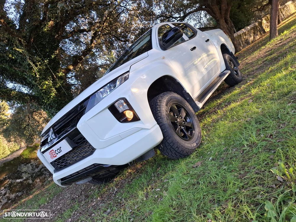 Mitsubishi L200 2.3 DI-D CD Invite 4WD - 8