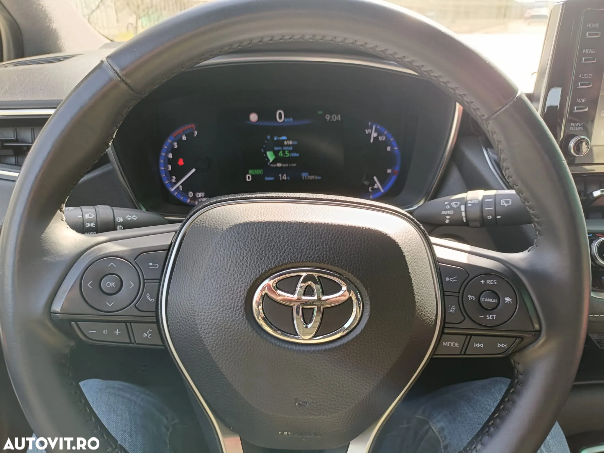 Toyota Corolla 1.8 HSD Exclusive - 9