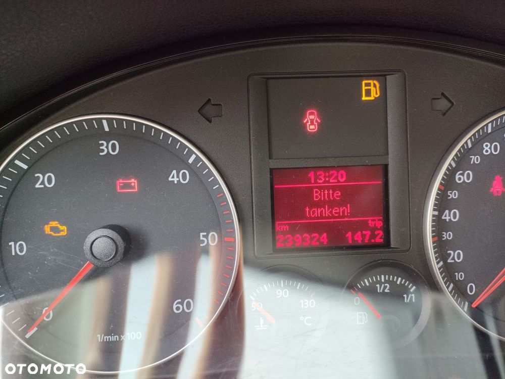 Volkswagen Golf 2.0 TDI Tour - 3