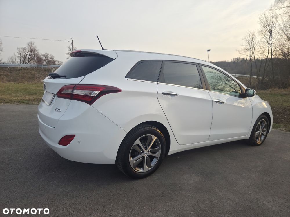 Hyundai i30 1.6 CRDI DCT Premium - 6