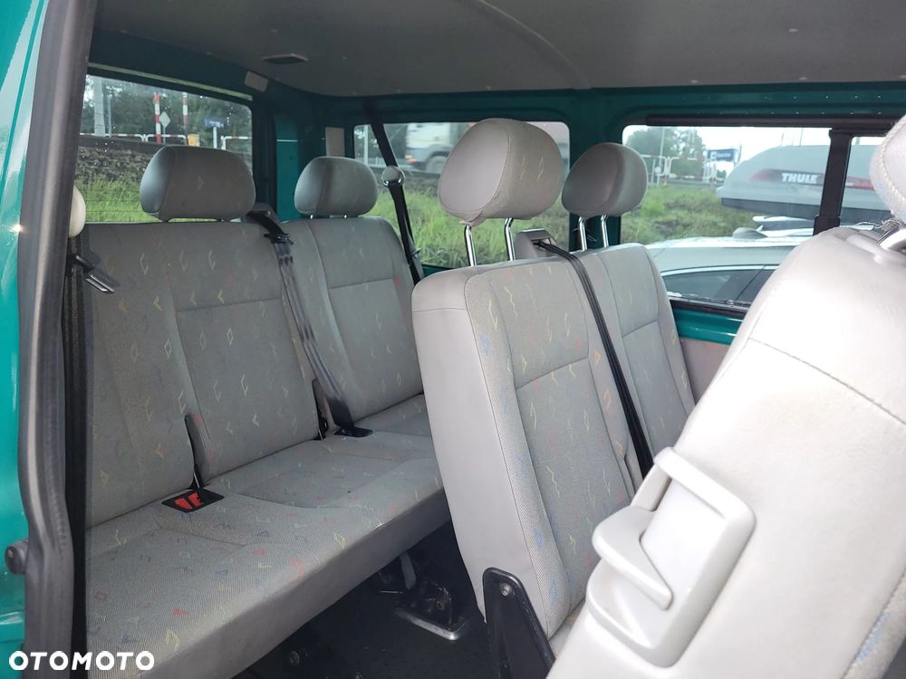 Volkswagen Transporter T5 TDI L1H1 Mixt - 13