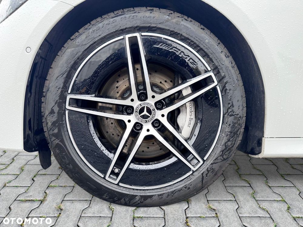Mercedes-Benz Klasa E 200 mHEV 4-Matic AMG 9G-Tronic - 10