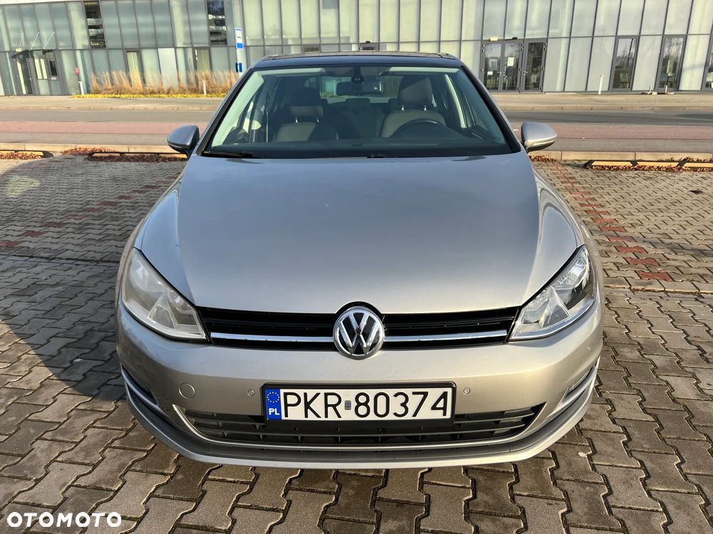 Volkswagen Golf - 2