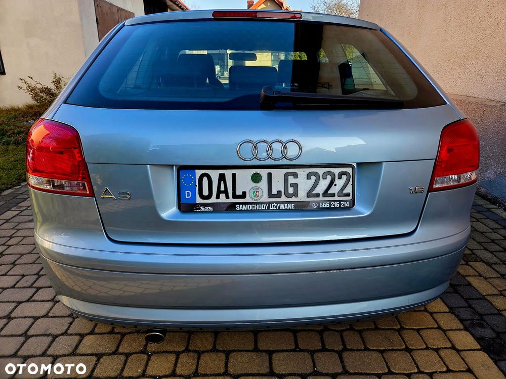 Audi A3 3-drzwiowe 1.6 Attraction - 12