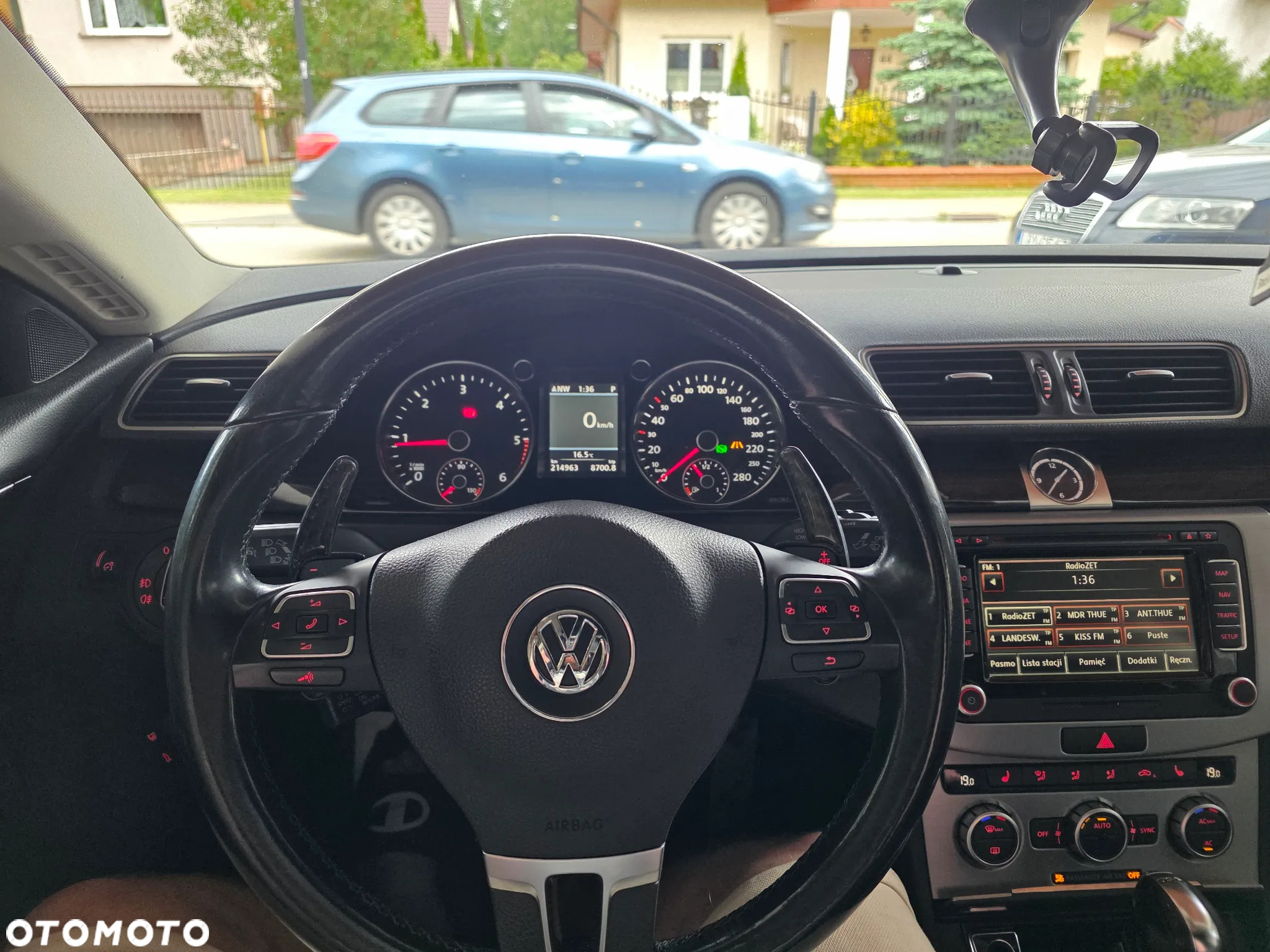 Volkswagen Passat - 21