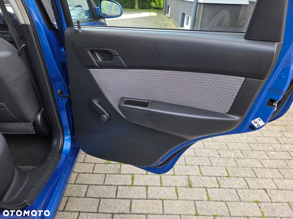 Chevrolet Aveo 1.2 16V LT - 28