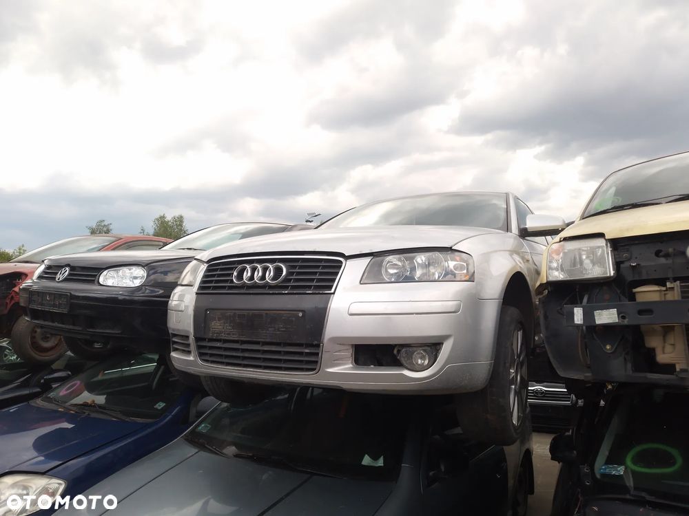 AUDI A3 8P 03-08 2.0 TDI BKD LY7W  KIEROWNICA - 2