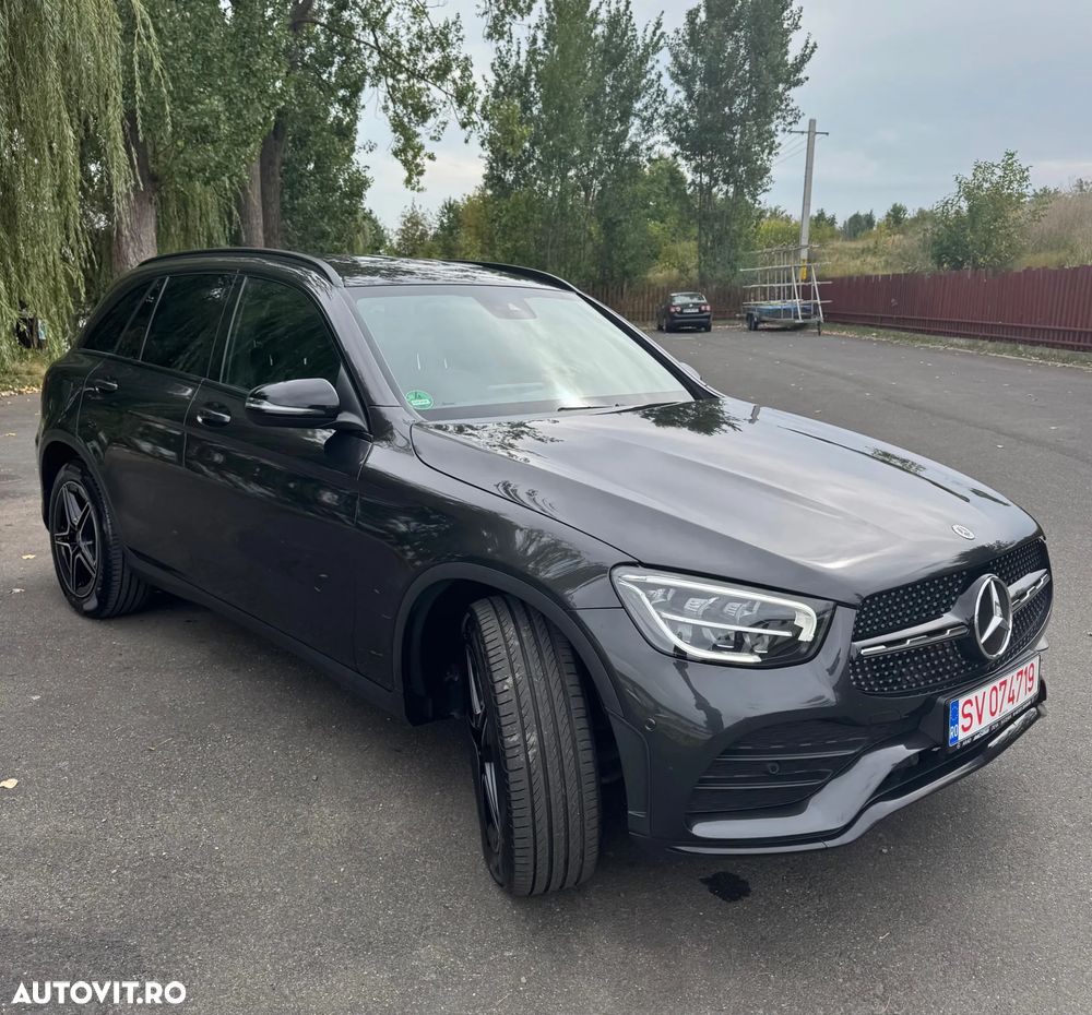 Mercedes-Benz GLC 200 4Matic 9G-TRONIC AMG Line - 2