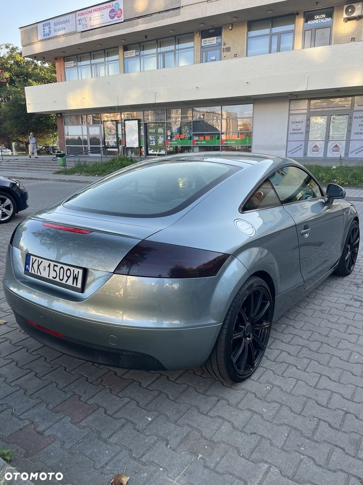Audi TT Coupé - 4