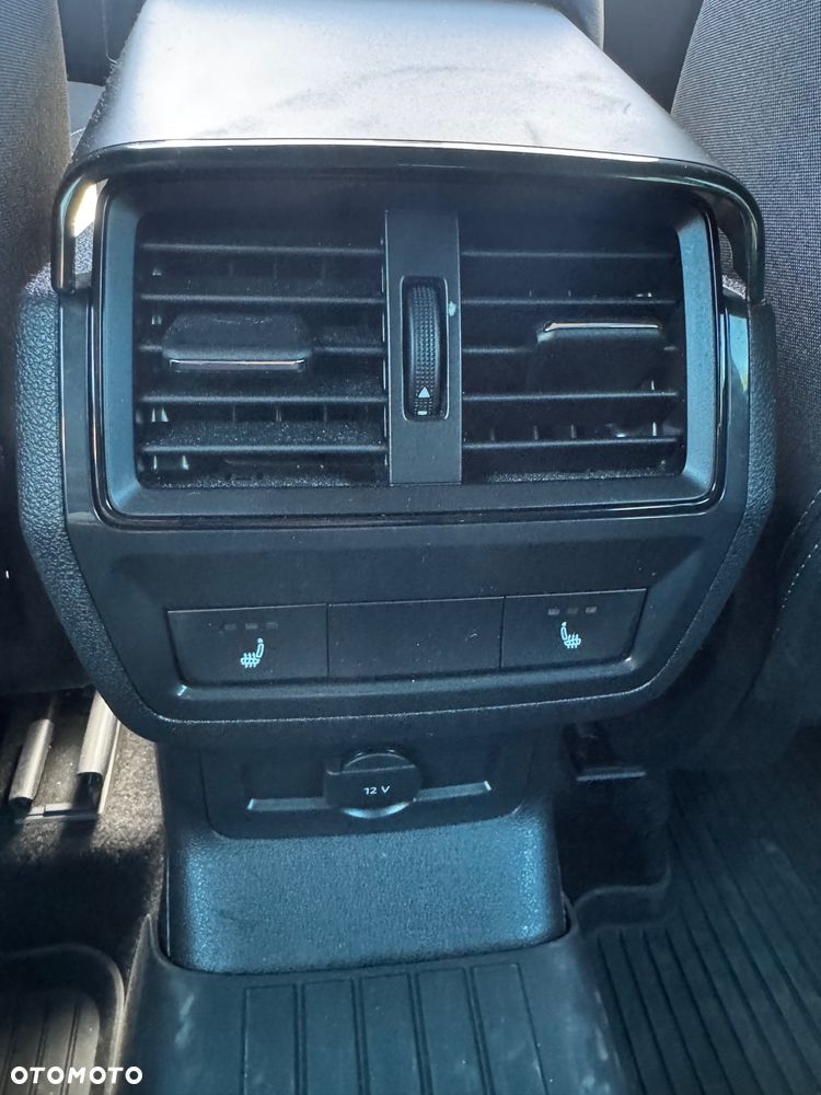 Skoda Karoq 1.5 TSI ACT Sportline DSG - 18